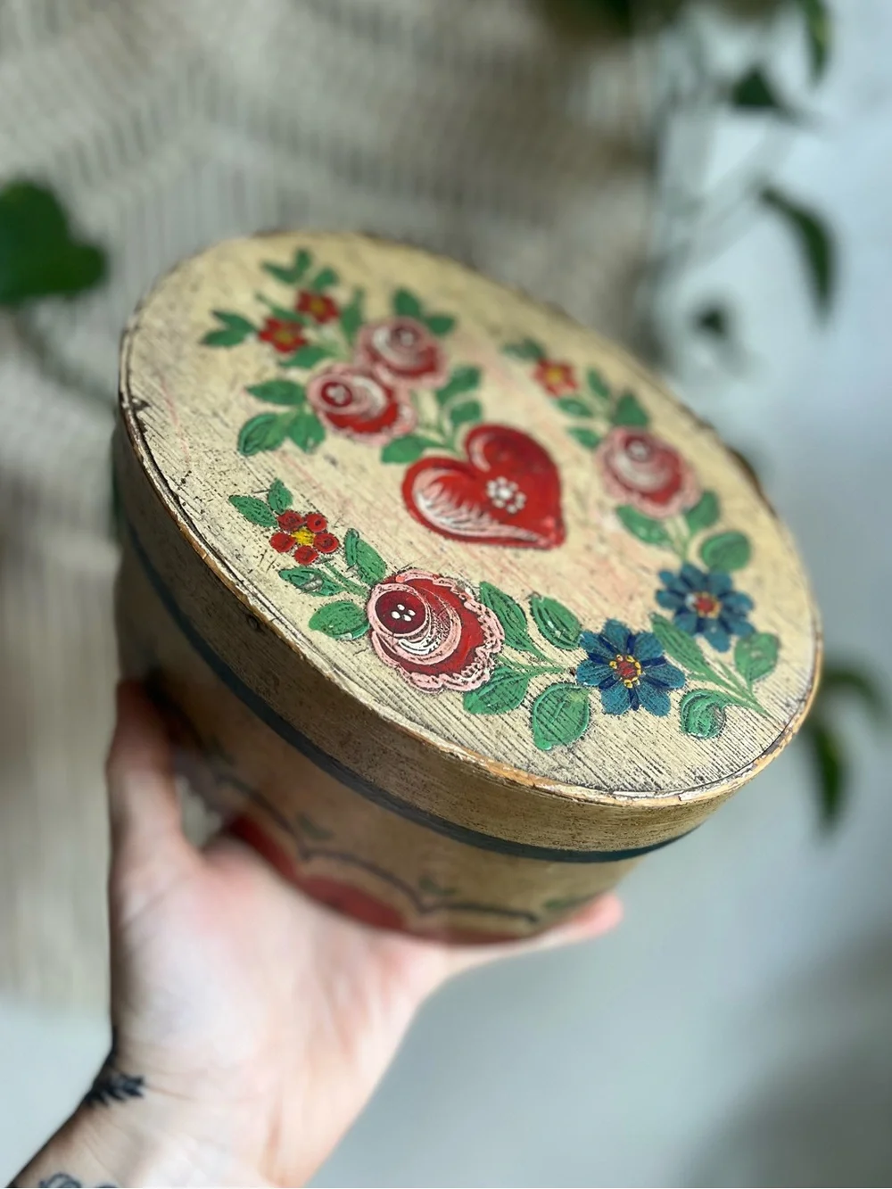 Vintage Scandinavian Folk Art Bentwood Oval Box Heart Floral Trinket Norwegian - Picture 2 of 11